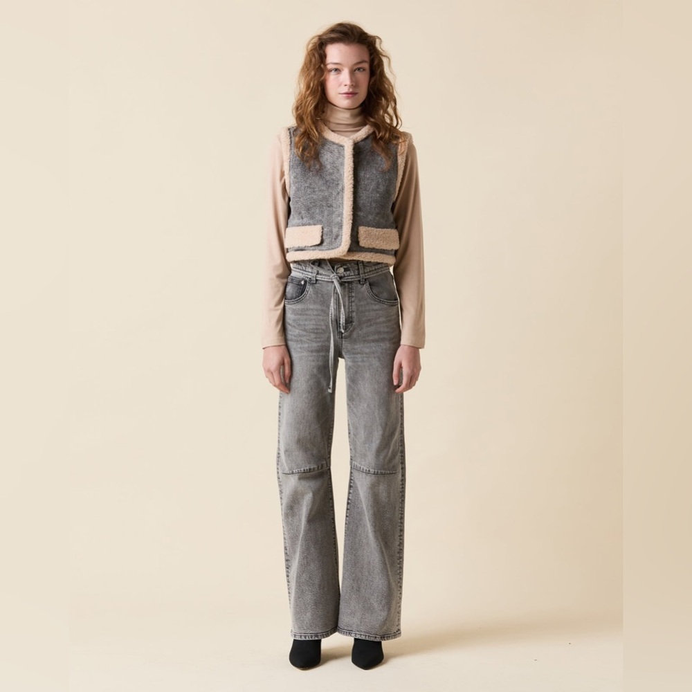 NWT Le Jean Margot Soft Barrel Jean in Athena